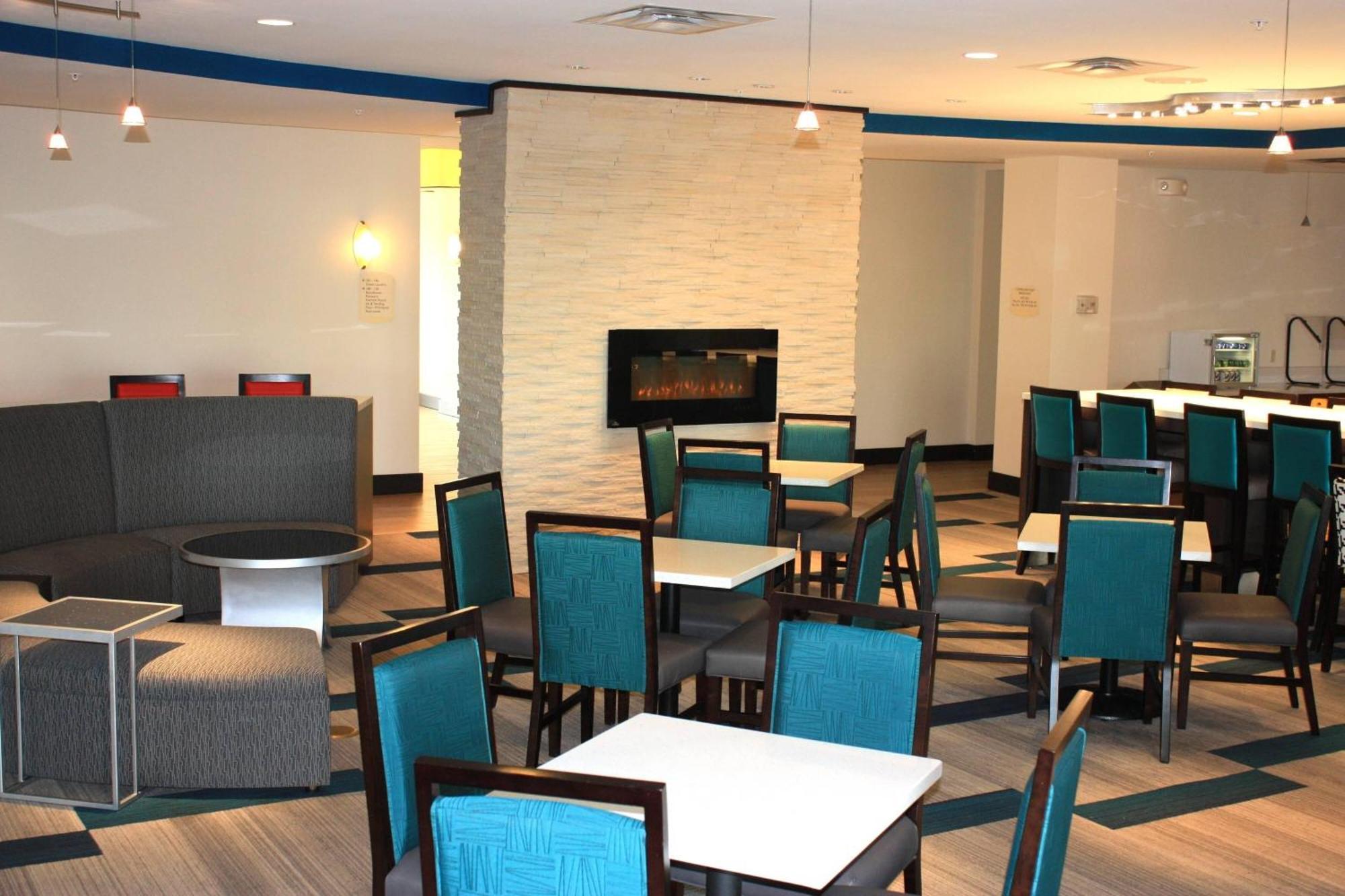Springhill Suites By Marriott Oklahoma City Airport Экстерьер фото