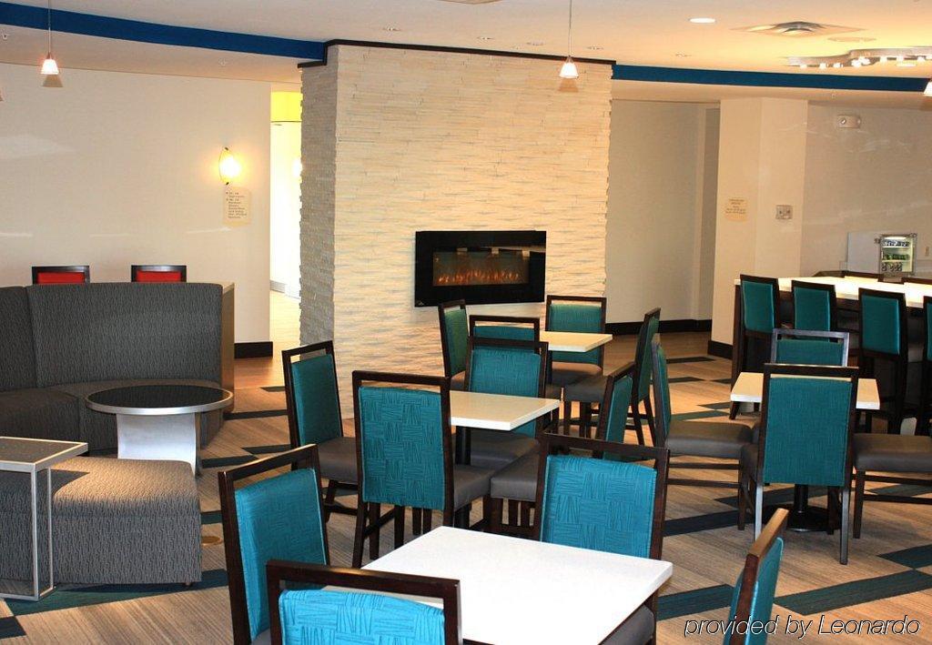 Springhill Suites By Marriott Oklahoma City Airport Экстерьер фото